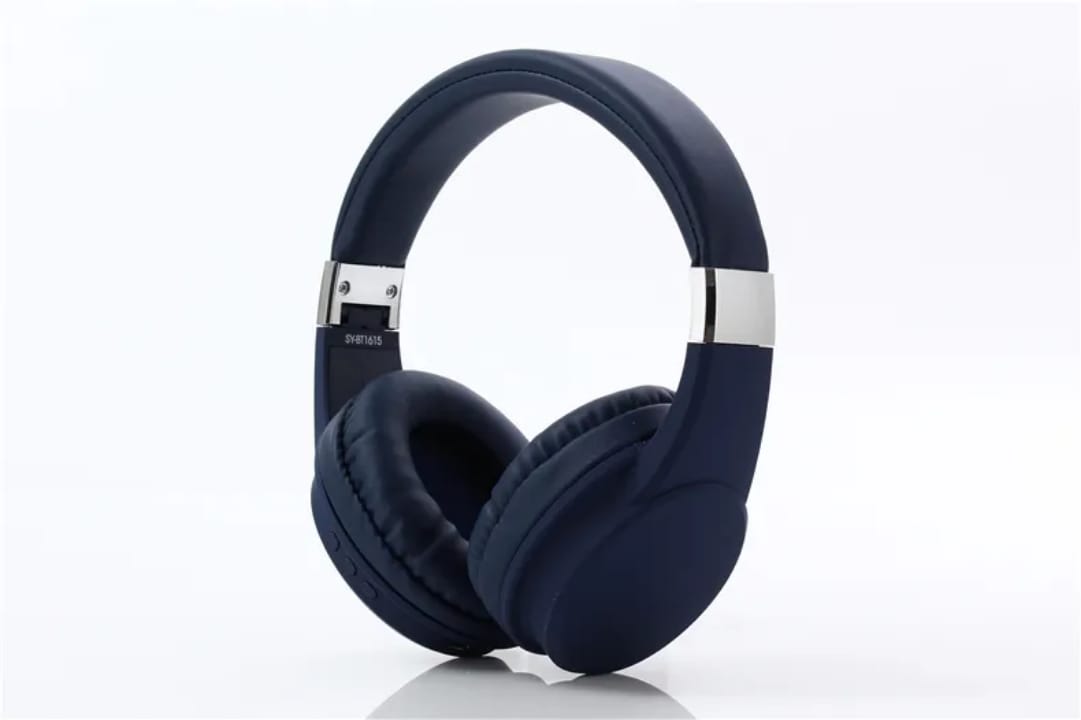 Wireless Over-Ear Gaming Headphones – LED Light, Mic, Stereo Sound (Kid-Friendly Gift)